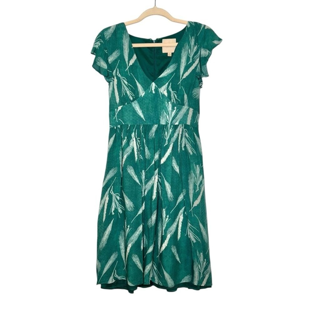 MODCLOTH Leaf Print Mini Dress. Size Small - Picture 2 of 10